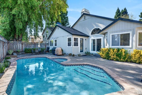 Photo of 5092 Deerwood Drive, Santa Rosa, CA 95403 (MLS # 326081546)