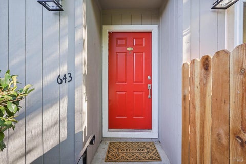 Photo of 643 Beelard Drive, Vacaville, CA 95687 (MLS # 326070054)