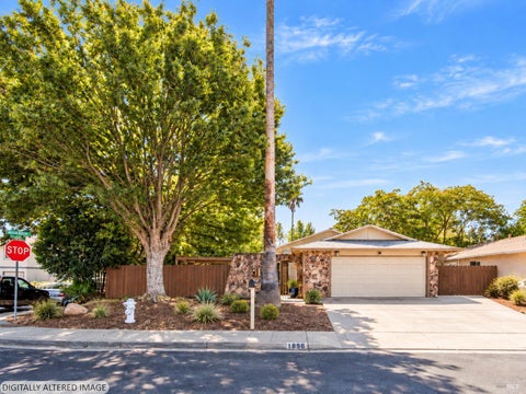Photo of 1896 Brookwood Drive, Vacaville, CA 95687 (MLS # 326082185)
