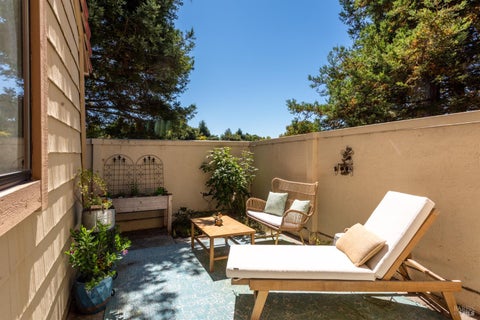 Photo of 88 Park Place Drive, Petaluma, CA 94954 (MLS # 326074372)