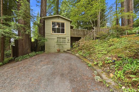 Photo of 15740 Morningside Drive, Guerneville, CA 95446 (MLS # 326053858)