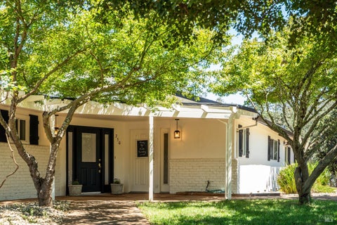 Photo of 750 Deer Park Road, Saint Helena, CA 94574 (MLS # 326054350)