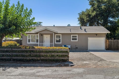 Photo of 18935 Robinson Road, Sonoma, CA 95476 (MLS # 326063927)