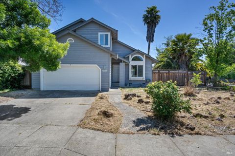 Photo of 7802 Country Meadow Way, Windsor, CA 95492 (MLS # 326034628)