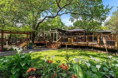 Photo of 779 Joni Court, Windsor, CA 95492 (MLS # 326027241)