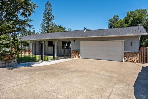 Photo of 800 Riverside Drive, Ukiah, CA 95482 (MLS # 326040765)