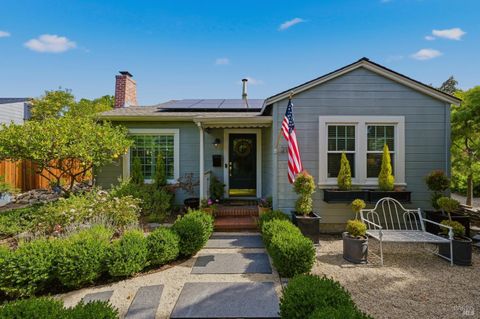 Photo of 2130 2nd Street, Napa, CA 94559 (MLS # 326057300)
