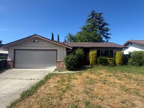 Photo of 2051 Barbour Drive, Fairfield, CA 94534 (MLS # 326025477)