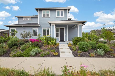 Photo of 1145 Portello Lane, Windsor, CA 95492 (MLS # 326026652)