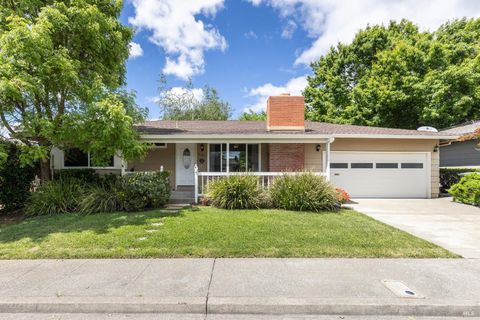 Photo of 7121 Oak Leaf Drive, Santa Rosa, CA 95409 (MLS # 326029570)