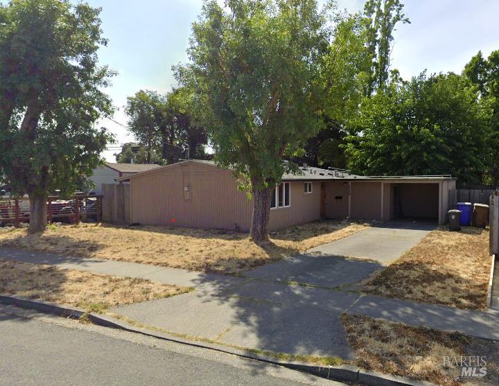 2089 Russell Street