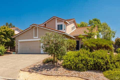 Photo of 408 Buena Tierra Court, Windsor, CA 95492 (MLS # 326064323)