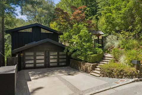Photo of 83 Hatzic Court, Larkspur, CA 94939 (MLS # 326050494)