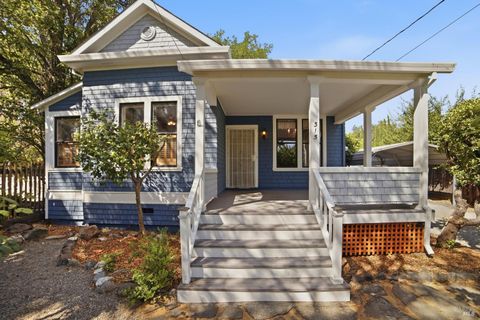 Photo of 315 N Washington Street, Cloverdale, CA 95425 (MLS # 326045748)