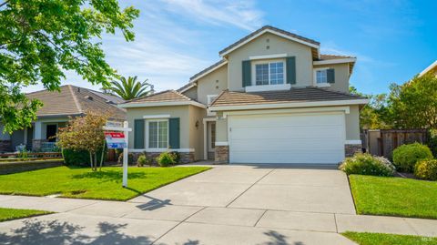 Photo of 587 Abbey Drive, Fairfield, CA 94534 (MLS # 326023961)