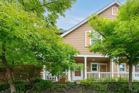 Photo of 44 March Field Court, Novato, CA 94949 (MLS # 326040984)