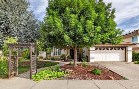 Photo of 1610 W H Street, Dixon, CA 95620 (MLS # 326070671)