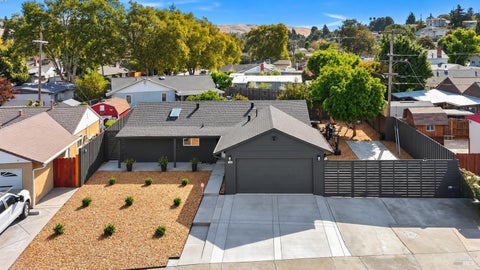 Photo of 930 Brookwood Avenue, Vallejo, CA 94591 (MLS # 326082422)