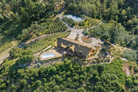 Photo of 2355 W Dry Creek Road, Healdsburg, CA 95448 (MLS # 326026293)