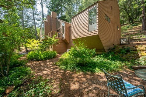 Photo of 827 Wild Oak Drive, Santa Rosa, CA 95409 (MLS # 326079322)