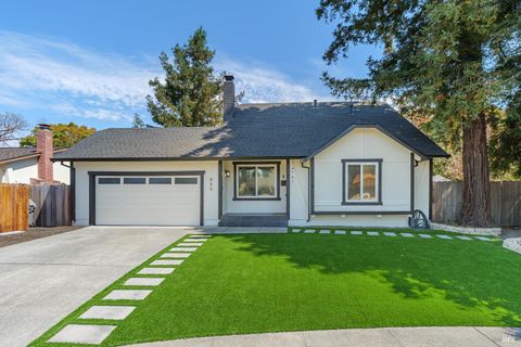 Photo of 855 Garden Court, Petaluma, CA 94954 (MLS # 326034109)