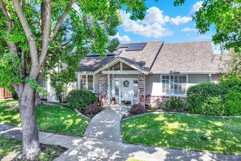 Photo of 2138 Devonshire Drive, Napa, CA 94559 (MLS # 326068582)