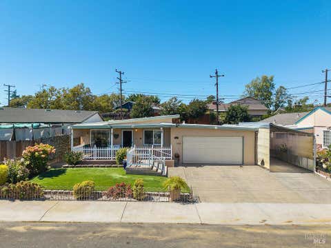 Photo of 310 Bergwall Way, Vallejo, CA 94591 (MLS # 326064467)