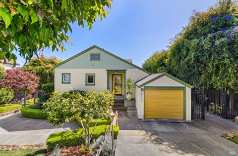 Photo of 2350 Paradise Drive, Tiburon, CA 94920 (MLS # 326076573)