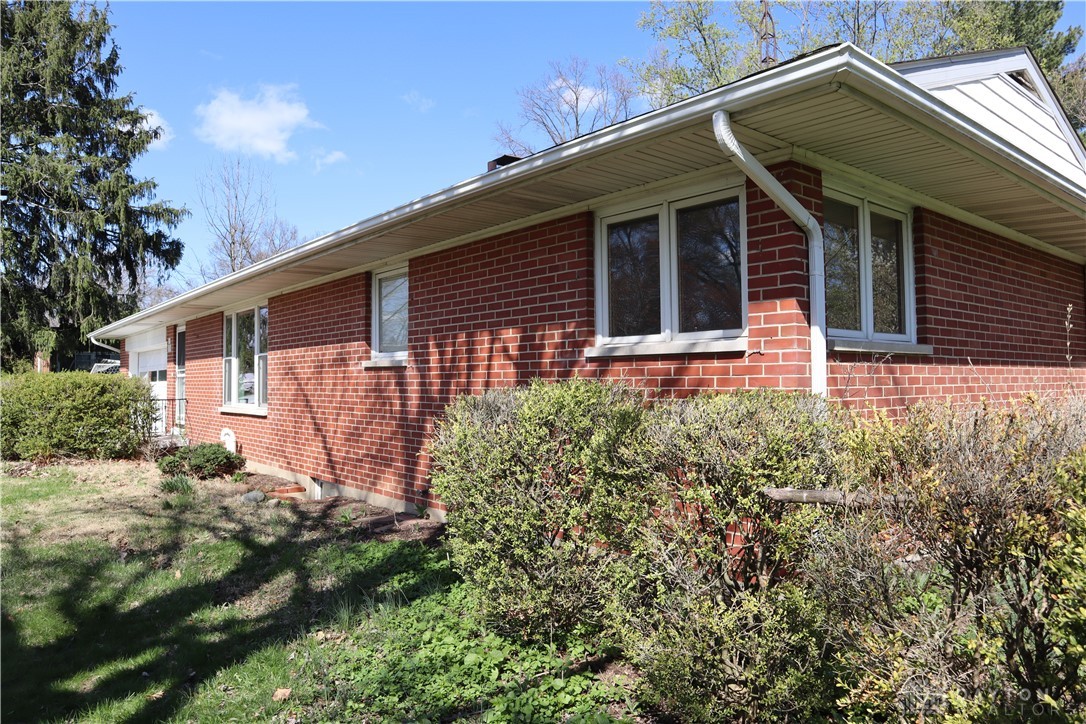 6376 Lander Lane, Dayton, Ohio image 5