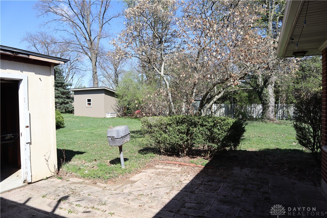 6376 Lander Lane, Dayton, Ohio image 14