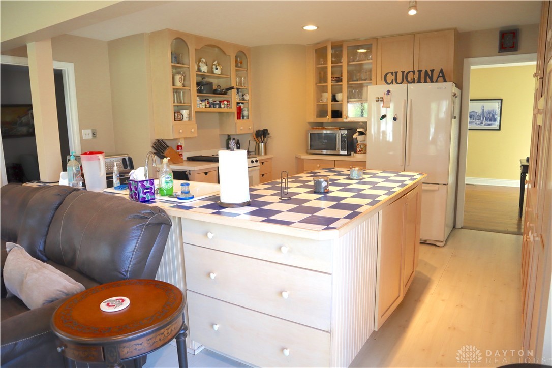 6376 Lander Lane, Dayton, Ohio image 38