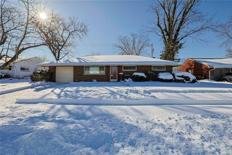 Photo of 2116 Owendale Drive, Dayton, OH 45439 (MLS # 951384)