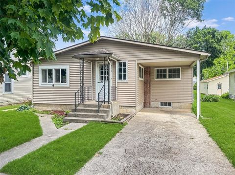 Homes For Sale - 416 E Newell Street<br/> West Liberty, OH 43357