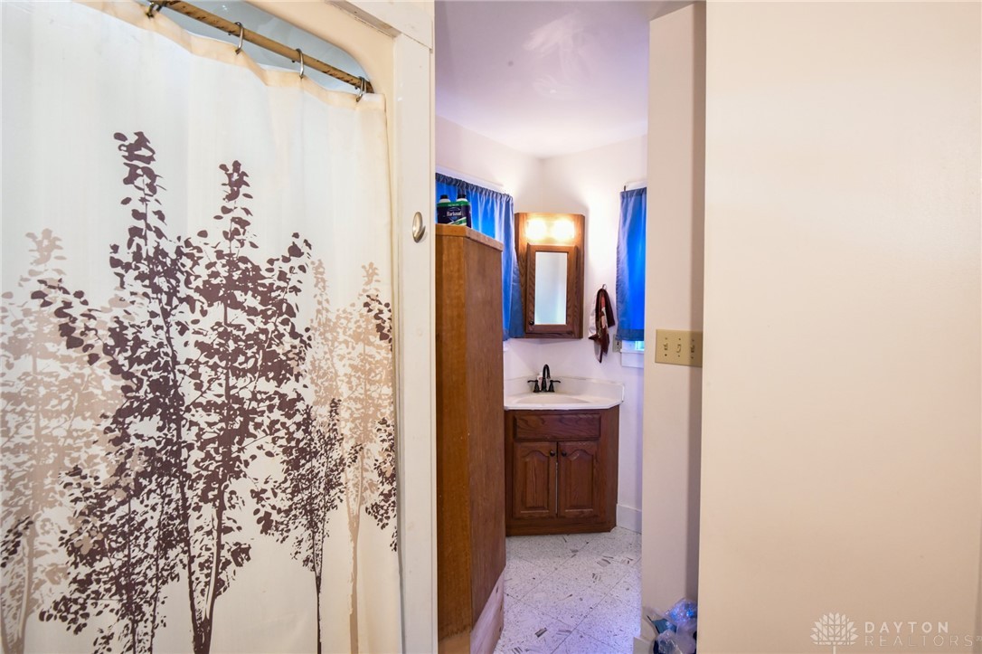 Springfield, Ohio 45504, United States, 4 Bedrooms Bedrooms, ,2 BathroomsBathrooms,Residential,Active,178636