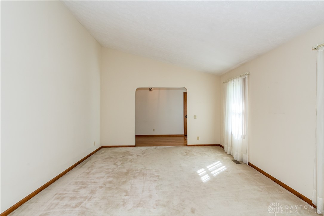 5562 Red Oak Court, Fairfield, Ohio image 3
