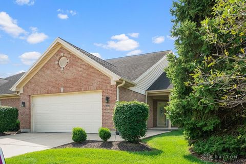 Homes For Sale - 700 Villa Court<br/> Trenton, OH 45067