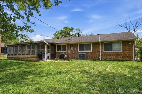 Photo of 6629 Hubbard Drive, Huber Heights, OH 45424 (MLS # 957620)