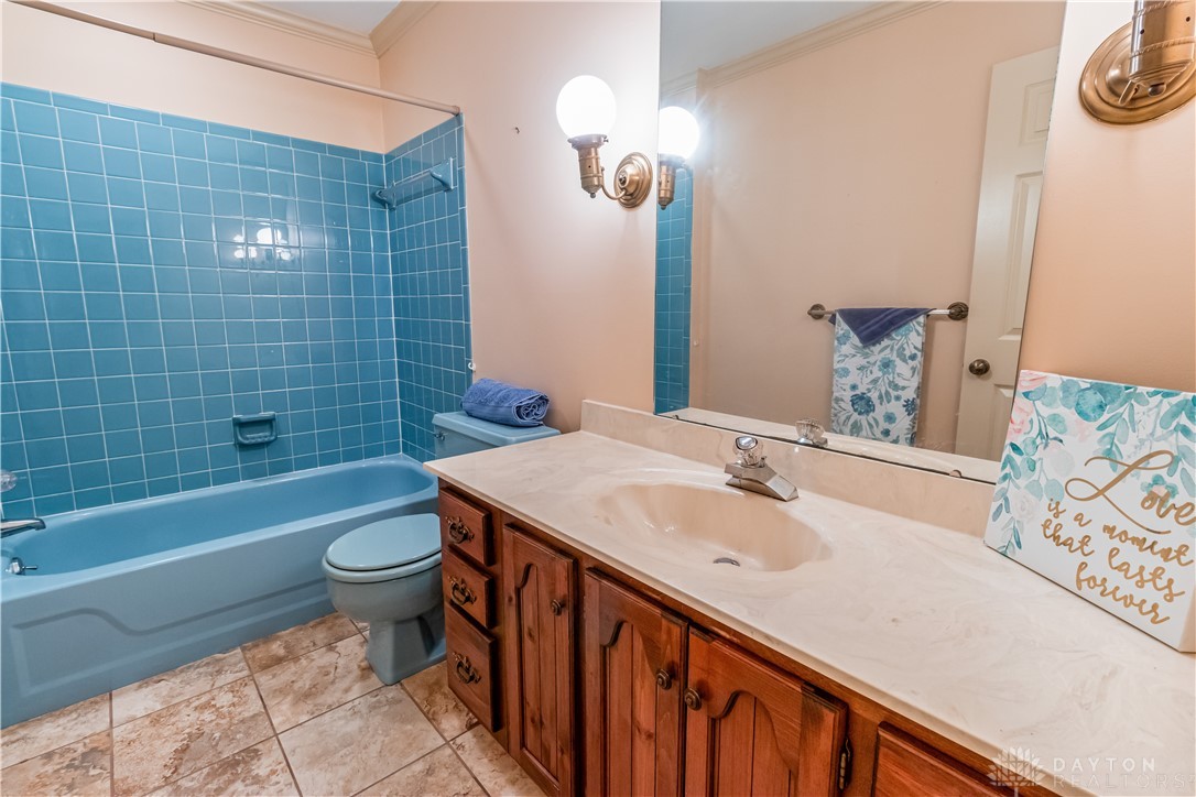 Troy, Ohio 45373, United States, 3 Bedrooms Bedrooms, ,2 BathroomsBathrooms,Residential,Pending,210954