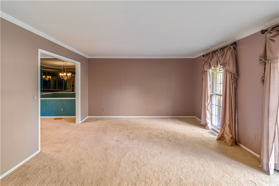 Troy, Ohio 45373, United States, 3 Bedrooms Bedrooms, ,2 BathroomsBathrooms,Residential,Pending,210954