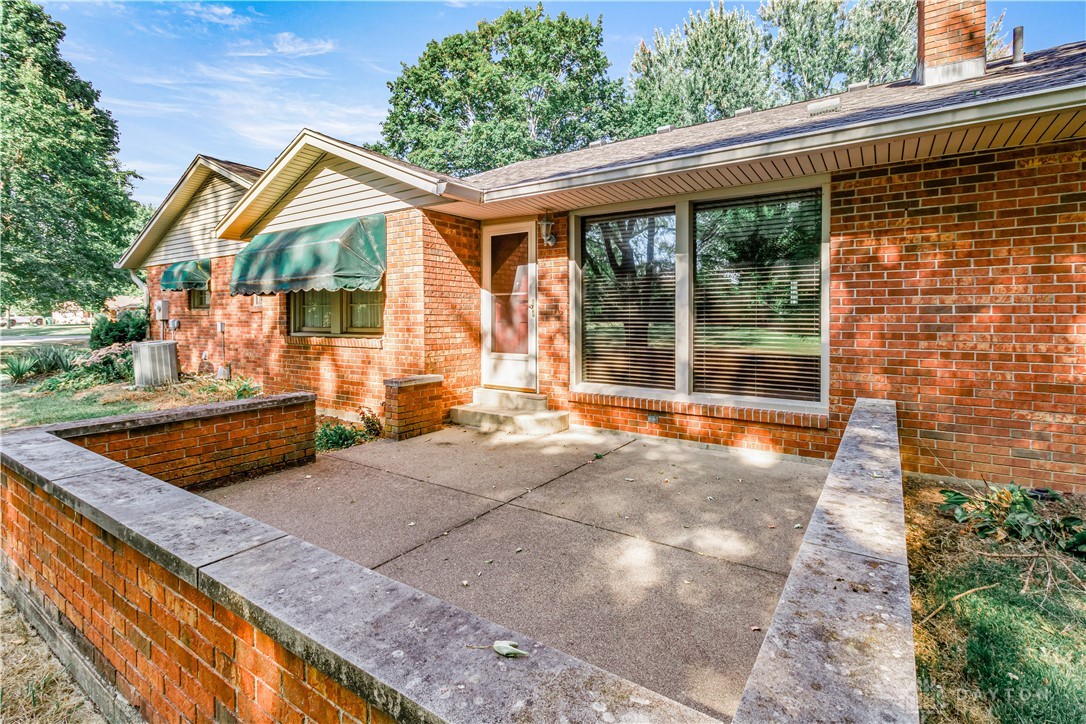 Troy, Ohio 45373, United States, 3 Bedrooms Bedrooms, ,2 BathroomsBathrooms,Residential,Pending,210954