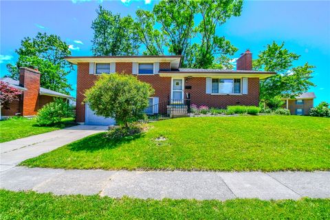 Homes For Sale - 3836 Benfield Drive<br/> Kettering, OH 45429