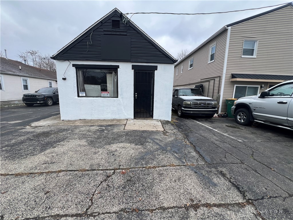 3305 Main Street, Moraine, Ohio image 1