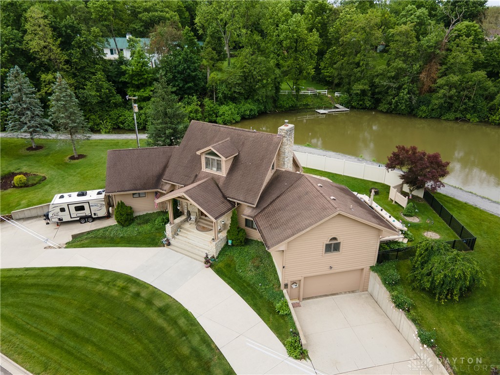 1000 Echo Lake Drive