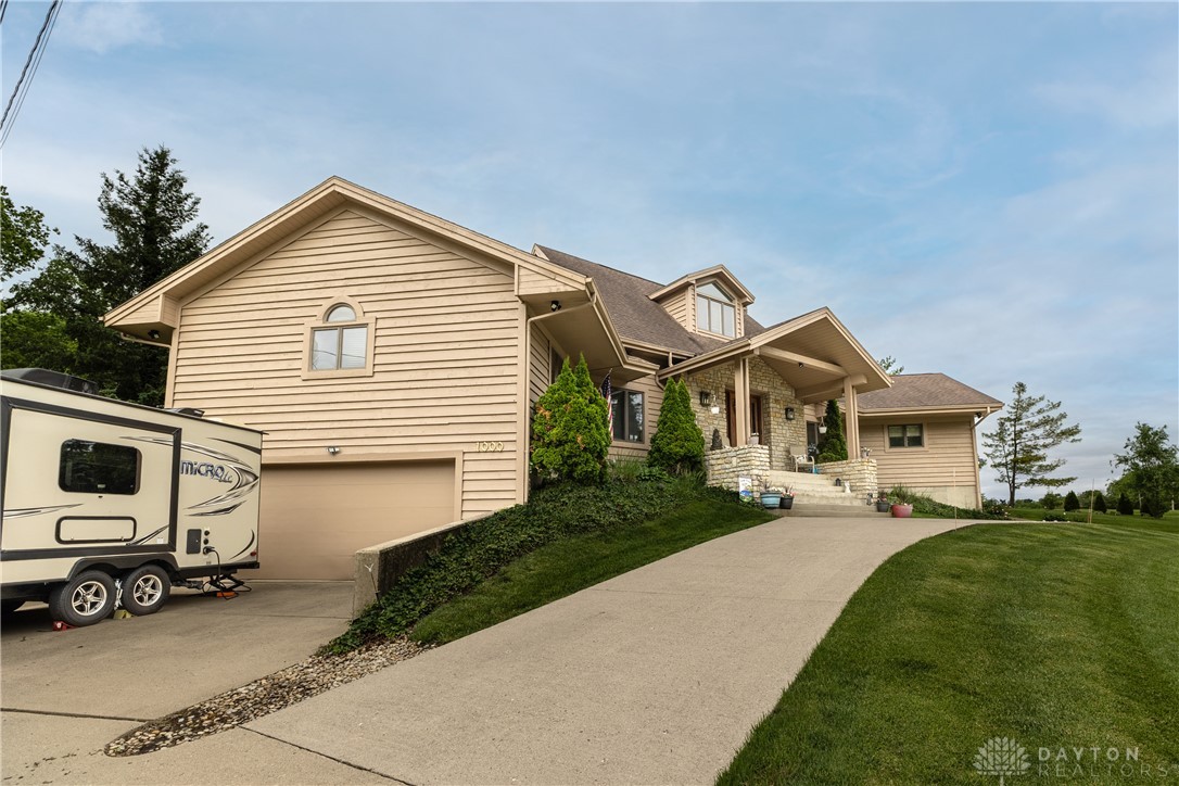 1000 Echo Lake Drive