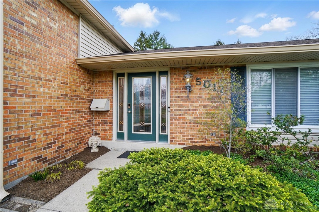 5017 Ackerman Boulevard, Kettering, Ohio image 2