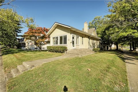 Tiny photo for 355 Hadley Avenue, Oakwood, OH 45419 (MLS # 946075)
