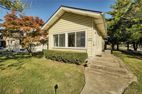 Tiny photo for 355 Hadley Avenue, Oakwood, OH 45419 (MLS # 946075)