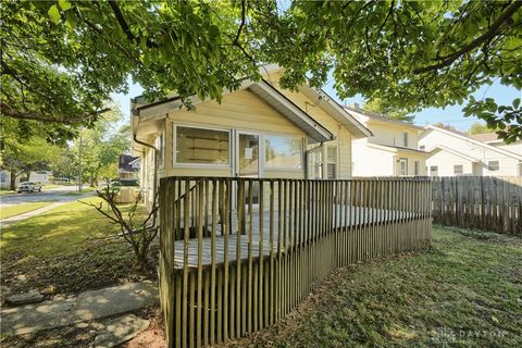 Tiny photo for 355 Hadley Avenue, Oakwood, OH 45419 (MLS # 946075)