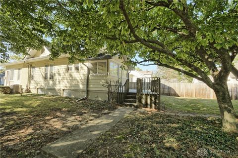 Tiny photo for 355 Hadley Avenue, Oakwood, OH 45419 (MLS # 946075)
