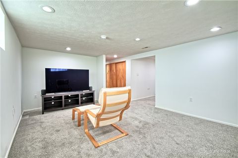 Tiny photo for 355 Hadley Avenue, Oakwood, OH 45419 (MLS # 946075)